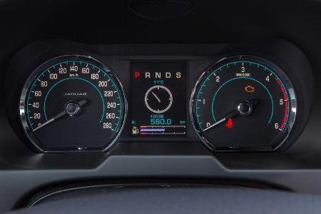 Jaguar XF Sportbrake 2.2 D, Rundinstrumente