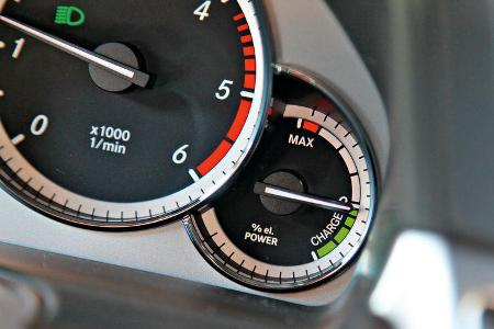 Mercedes E 300 T Bluetec Hybrid, Rundelemente