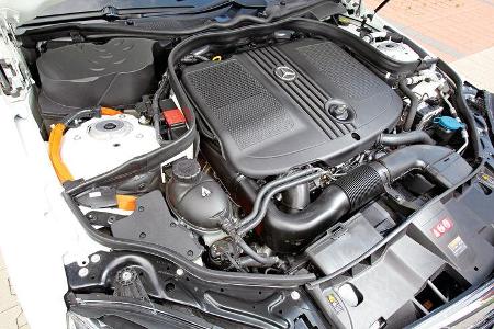 Mercedes E 300 T Bluetec Hybrid, Motor