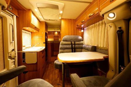 Lichtcheck im Hymer Exsis-t