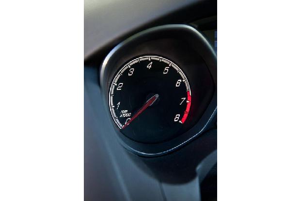 Ford Focus ST, Rundinstrument