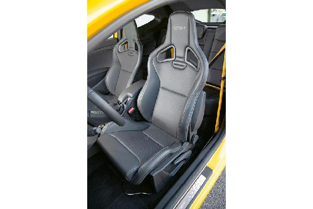 Renault Megane R.S., Sitze