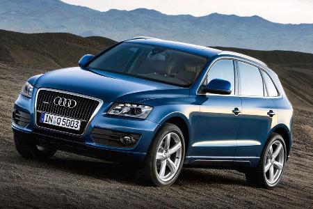 Audi Q5: Neu entwickelter, grundsätzlich allradgetriebener SUV auf Audi A4-Basis. Der coupéhafte Viertürer ist rund 4,70 Met...