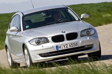 Schaltfaule 118i-Piloten werden dem Mercedes nicht folgen können.