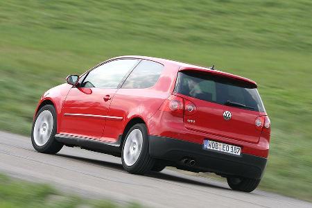 Aber nicht nur auf der Gerade beweist der GTI Stärken.