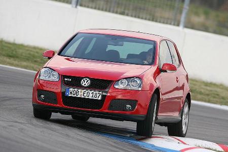 Er bleibt dabei neutral bis minimal untersteuernd.