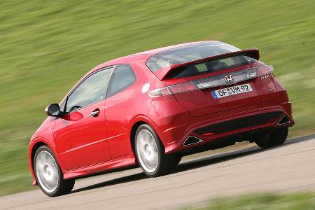 Mit seiner erst bei knapp 8.000/min anfallenden Maximalleistung ...