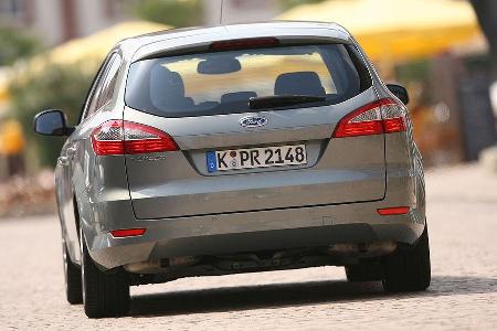 Der Turnier erstreckt sich auf eine Länge von 4,83 Metern.