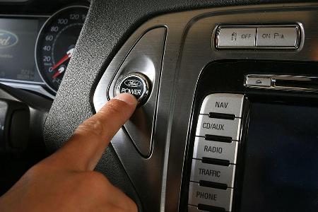 Per Start-Stopp-Knopf lässt sich der Motor bei jeder Geschwindigkeit ausschalten, eine Sperre wäre wünschenswert.