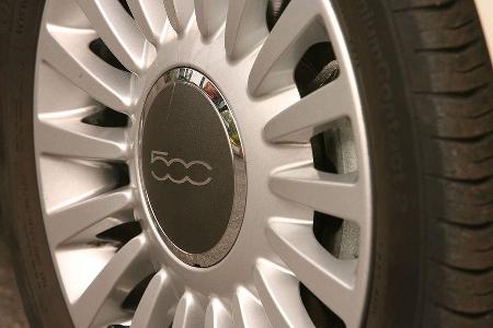 15-Zoll-Aluminiumräder sind Serie.