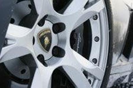 Die Pirelli Sottozero haben auf Schnee keine Chance.