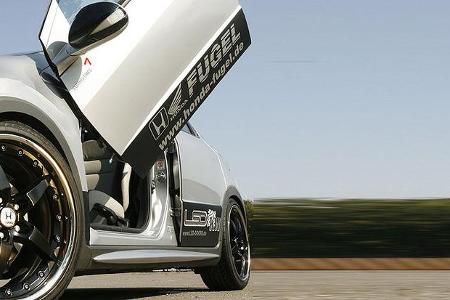 ... dürfen bei einem Tuning-Fahrzeug natürlich nicht fehlen.