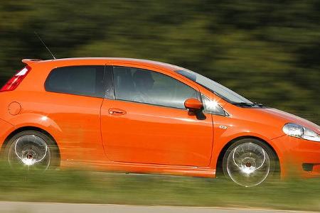 Farbe auffällig - Motor rau und unkultiviert.