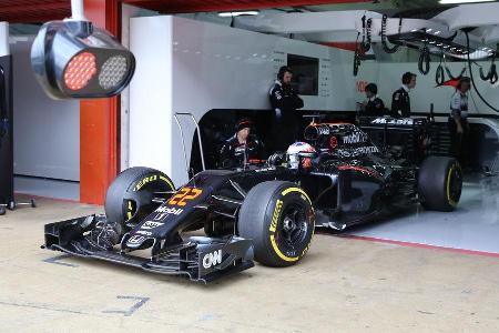 Jenson Button - McLaren - Formel 1 - Test - Barcelona - 2. Mrz 2016