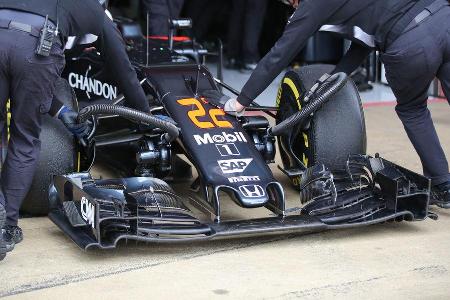 Jenson Button - McLaren - Formel 1 - Test - Barcelona - 2. Mrz 2016