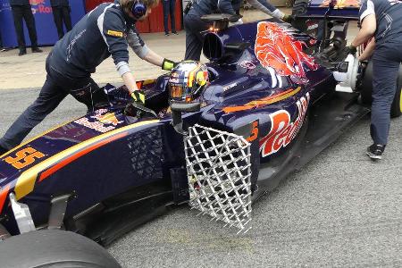 Carlos Sainz - Toro Rosso - Formel 1 - Test - Barcelona - 2. Mrz 2016