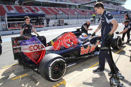 Carlos Sainz - Toro Rosso - Formel 1 - Test - Barcelona - 2. Mrz 2016