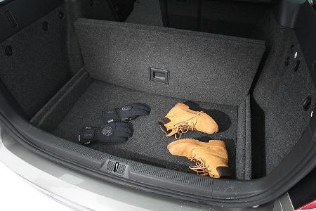 Skoda Octavia Combi 2.0 TDI Elegance Kofferraum