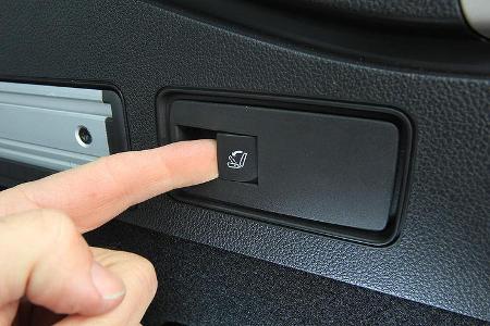 Opel Astra Sports Tourer 2.0 CDTi Sport Kofferraum