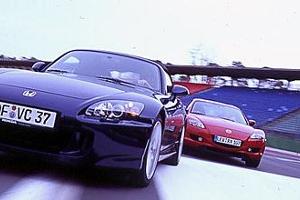 Mazda RX-8 gegen Honda S2000