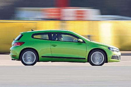03/11 aumospo06/2011 VW Scirocco 2.0 TSI