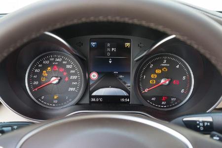 Mercedes GLC 250 d 4Matic, Rundinstrumente