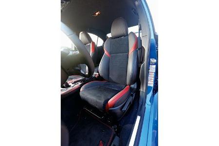 Subaru WRX STI, Fahrersitz