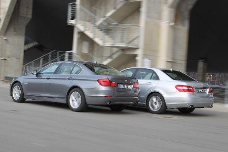 BMW 535i und Mercedes E 350 CGI nebeneinander