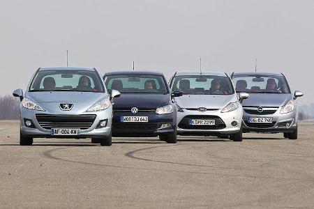 Peugeot 207 und Co sind sehr sparsam im Umgang mit dem Kraftstoff und beleiben beim CO2-Ausstoß unter 100 Gramm pro gefahren...