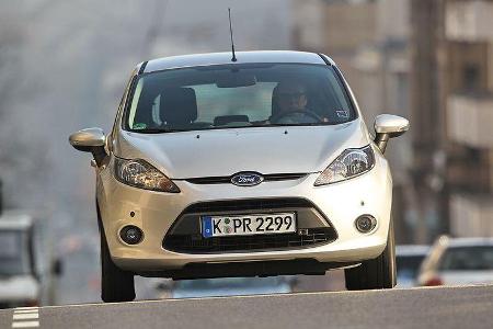 Der Ford Fiesta kostet 16.050 Euro.
