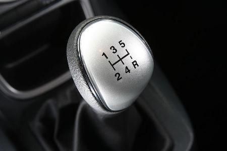 Ein Sechsgang-Getriebe bietet keiner der Test-Kandidaten.