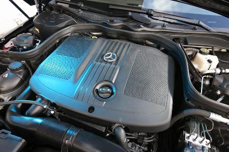 Mercedes E 220 Bluetec, Motor
