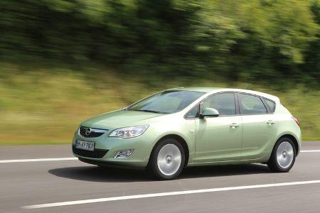 Opel Astra 1.4 Turbo, Seitenansicht