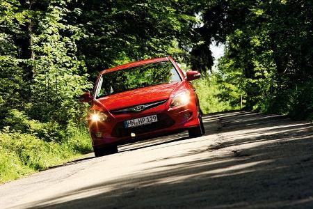 Hyundai i30 1.6i, Frontansicht, Licht