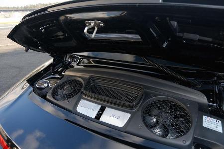 Porsche 911 Carrera 4, Motor