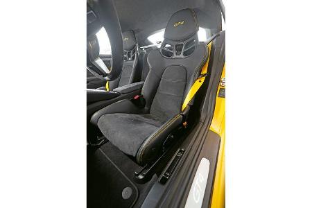 Porsche Cayman GT4, Fahrersitz