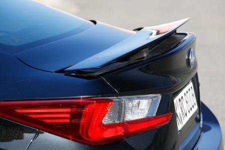 Lexus RC F, Heckspoiler