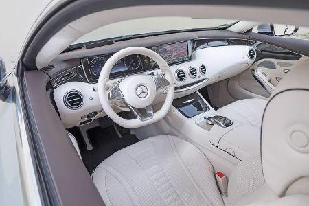 Mercedes S 500 4Matic Coupé, Cockpit
