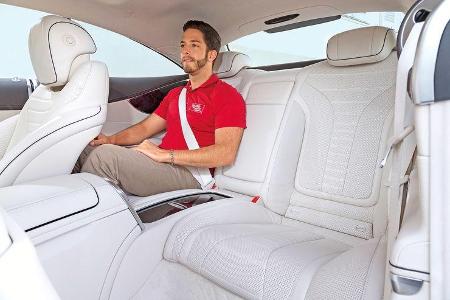 Mercedes S 500 4Matic Coupé, Fondsitz, Beinfreiheit