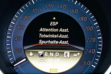 Mercedes C 350, Tacho