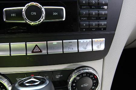 Mercedes C 350, Knpfe
