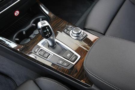 BMW X3 x-Drive 30d, Mittelkonsole, Schalthebel, Schaltknauf, Detail