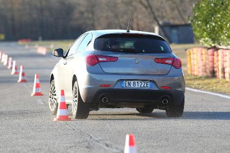 Alfa Romeo Giulietta, Heckansicht, Slalom