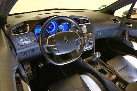 Citron DS4, Cockpit, Lenkrad