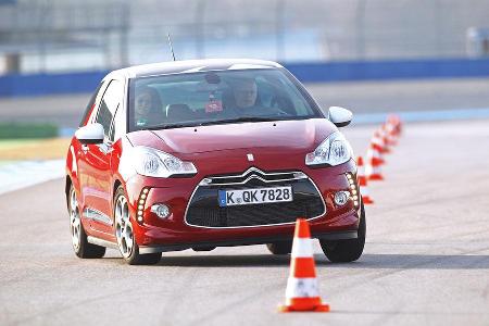 Citron DS3 THP 155 Sport Chic, Front, Slalom