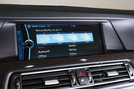 03/2011 BMW 530d, aumospo 06/2011, Allrad, Navigationsbildschirm