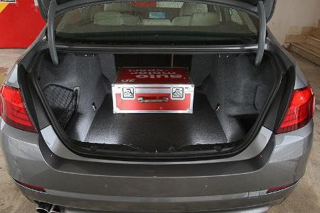 03/2011 BMW 530d, aumospo 06/2011, Allrad, Kofferraum