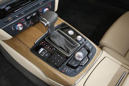 03/2011 Audi A6 3.0 TDI, aumospo 06/2011, Allrad, Mittelkonsole, Schaltung