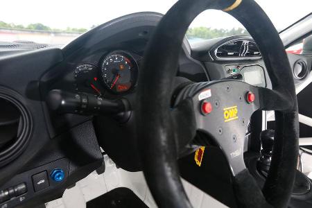 Toyota GT86 CS-V3, Lenkrad