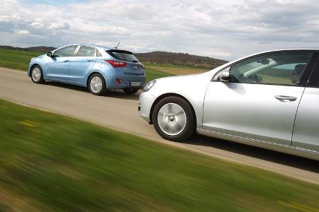 Hyundai i30 1.6 CRDi, VW Golf 1.6 TDI